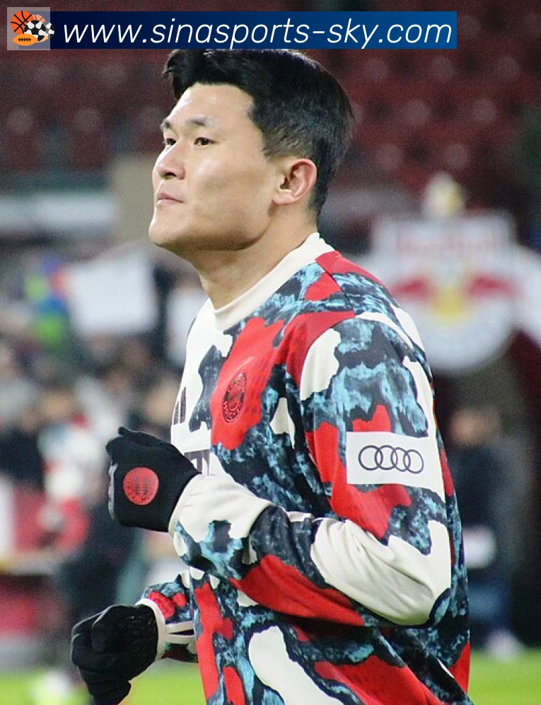 劳塔罗·马丁内斯